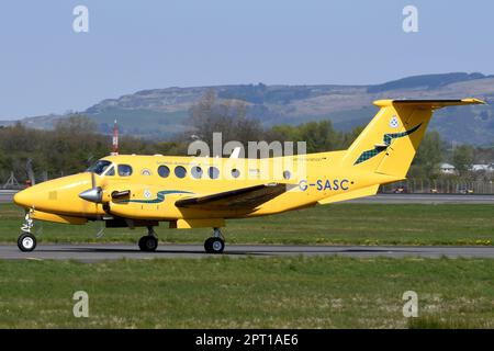 SCHOTTISCHER RETTUNGSDIENST (GAMA AVIATION) BUCHE 200C G-SASC. Stockfoto