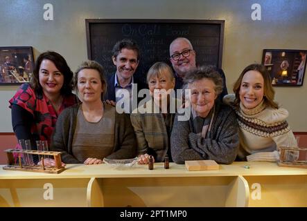 Besetzte Mitglieder: Rebecca Gethings (links), Annabelle Apsion