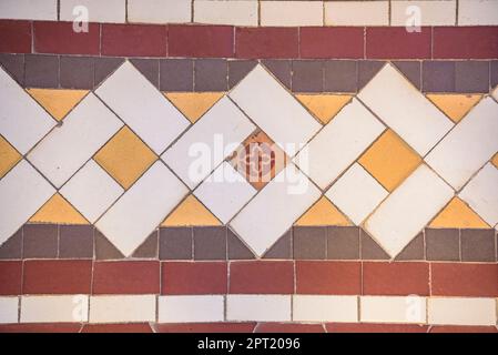 Mosaikboden im Hinterhof der Casa Batlló (Barcelona, Katalonien, Spanien) ESP: Suelo con mosaico en el Patio posterior de la Casa Batlló (España) Stockfoto