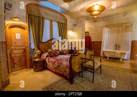 Apartment mit moderner Einrichtung und Möbeln im zweiten Stock der Casa Batlló (Barcelona, Katalonien, Spanien) Stockfoto