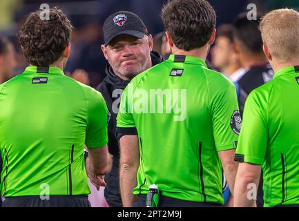 DC United Coach Wayne Rooney am Ende des Spiels Stockfoto