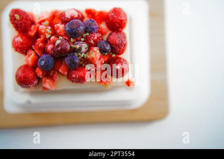 Bild Von Fruit Tiramisus (Weißer Rücken). Drehort: Präfektur kanagawa, Yokohama-Stadt Stockfoto