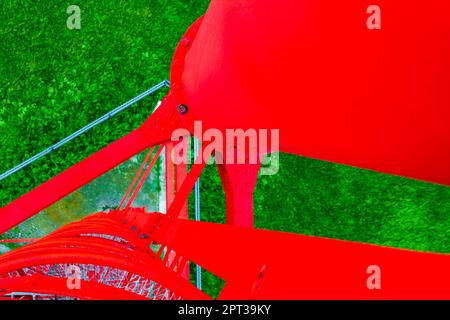 Roter Turm Wachturm Leuchtturmarchitektur in Weddewarden Bremerhaven Deutschland. Stockfoto