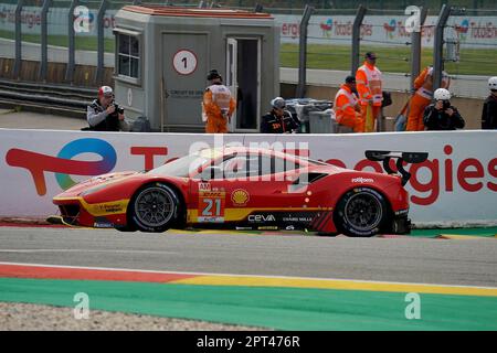 Spa Franchorchamps, Belgien. 27. April 2023. 04/27/2023, Circuit de Spa-Francorchamps, Spa-Francorchamps, WEC - TotalEnergies 6 hours of Spa-Francorchamps, in the picture AF CORSE, Ferrari 488 GTE EVO, Stefano Costantini (ITA), Simon Mann (USA), Ulysse de Pauw ( BEL) Guthaben: dpa/Alamy Live News Stockfoto