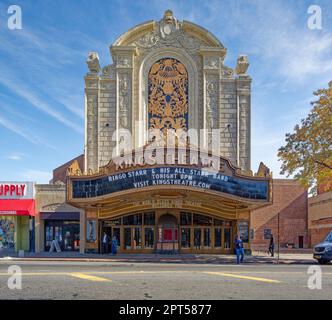 Loew's Kings Theatre, ein klassischer Filmpalast aus dem Jahr 1929, wurde 2013-2014 nach mehr als 35 Jahren der Vernachlässigung restauriert. Stockfoto