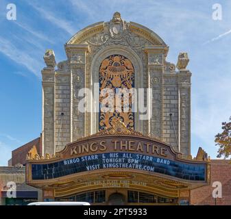 Loew's Kings Theatre, ein klassischer Filmpalast aus dem Jahr 1929, wurde 2013-2014 nach mehr als 35 Jahren der Vernachlässigung restauriert. Stockfoto