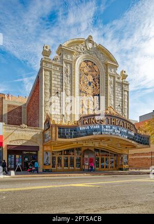 Loew's Kings Theatre, ein klassischer Filmpalast aus dem Jahr 1929, wurde 2013-2014 nach mehr als 35 Jahren der Vernachlässigung restauriert. Stockfoto