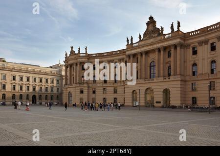 Humboldt-Universität, Fakultät für Recht, Bebelplatz, Berlin, Deutschland Stockfoto