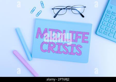 Hand schreiben Zeichen Midlife Crisis, Word für Software-Entwicklung Technik Zerlegen einer Anwendung Stockfoto