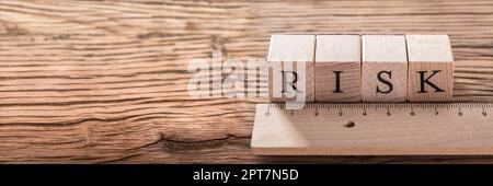 Strategische Risikoanalyse Und -Messung. Strategy Ruler-Blöcke Stockfoto