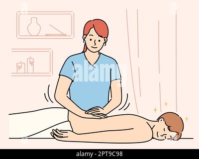 Physiotherapeutin massiert männlichen Klienten im Salon. Masseurin massiert den Patienten zur Stress- oder Schmerzlinderung. Entspannungskonzept. Vektor Stockfoto