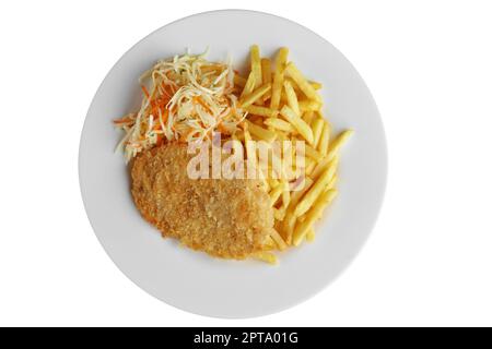 Blick von oben auf die Eskalope mit pommes Frites und Kohl isoliert auf Weiß Stockfoto