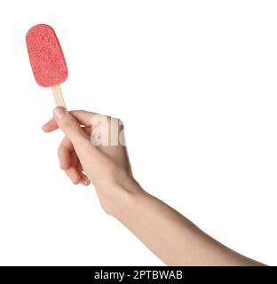 Eine Frau mit leckerem Fruchteis auf weißem Hintergrund, Nahaufnahme Stockfoto