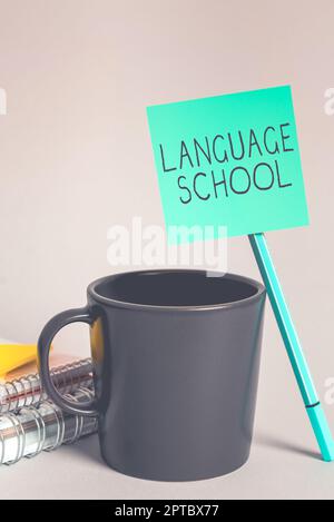 Textüberschrift Präsentation der Sprachschule, Unternehmensübersicht Bildungseinrichtung mit Schwerpunkt auf Fremdsprachen Stockfoto