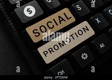 Hand schreiben Zeichen Social Promotion, Business-Ansatz bewerten die Funktionalität einer Software-Anwendung Stockfoto