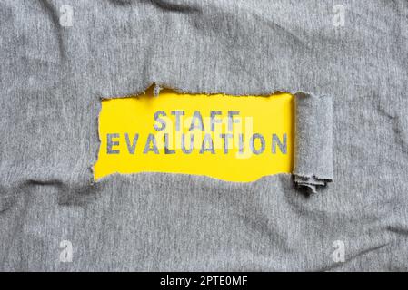 Textschild mit Mitarbeiterbewertung, Unternehmensüberblick und Bewertung der Arbeitsleistung eines Mitarbeiters Stockfoto