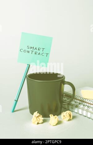 Schild mit Smart Contract, Internet-Konzept digitale Vereinbarung zur Kontrolle der Übertragung von digitalen Währungen Stockfoto