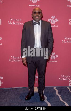 NEW YORK, NEW YORK - 27. APRIL: Der Redakteur der British Vogue Edward Enninful nimmt am 27. April 2023 in New York City an der 2023 The Prince's Trust Gala in der Cipriani South Street Teil. Stockfoto