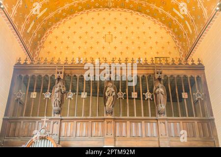 Kapelle von Chartreuse de Champmol, ehemaliges Karthuserkloster. Architekt: Pierre-Paul Petit, 1844. Dijon, Frankreich. Innenraum. Stockfoto