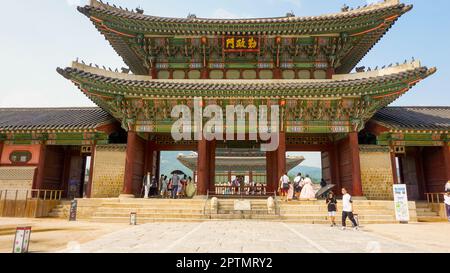 Der Gyeongbokgung Palast ist einer der größten Paläste in Seoul, Südkorea Stockfoto