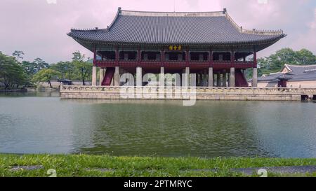 Der Gyeongbokgung Palast ist einer der größten Paläste in Seoul, Südkorea Stockfoto