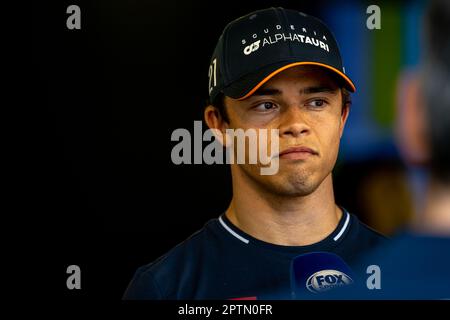 BAKU CITY CIRCUIT, ASERBAIDSCHAN - APRIL 27: Nyck de Vries, AlphaTauri AT04 während des Aserbaidschan Grand Prix auf der Baku City Circuit am Donnerstag, den 27. April 2023 in Baku, Aserbaidschan. (Foto: Michael Potts/BSR Agency) Stockfoto