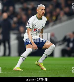 London, Großbritannien. 27. April 2023. 27. April 2023 - Tottenham Hotspur gegen Manchester United - Premier League - Tottenham Hotspur Stadium Tottenham's Richarlison während des Premier League-Spiels gegen Manchester United. Bildkredit: Mark Pain/Alamy Live News Stockfoto