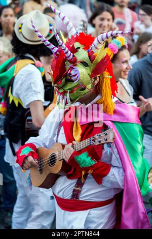 „Latin Art 66" während des Festivals Sol Y Fiesta. Occitanie, Frankreich Stockfoto