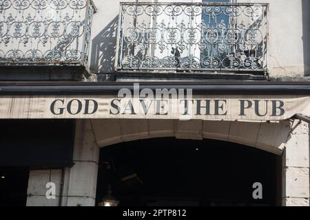 Gott schütze den Pub, Dijon, Frankreich Stockfoto