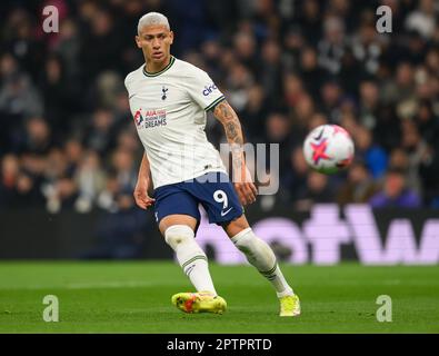 London, Großbritannien. 27. April 2023. 27. April 2023 - Tottenham Hotspur gegen Manchester United - Premier League - Tottenham Hotspur Stadium Tottenham's Richarlison während des Premier League-Spiels gegen Manchester United. Bildkredit: Mark Pain/Alamy Live News Stockfoto