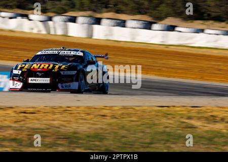 Wanneroo Raceway, Perth, Westaustralien. 28. April 2023. Perth Supersprint 2023. Tag 1; Nummer 26 Penrite Fahrer David Reynolds während des Trainings im Perth Supersprint Stockfoto