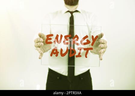 Text, der Inspiration Energy Audit, Business Idea Assessment des Energiebedarfs und der Effizienz eines Gebäudes zeigt Stockfoto