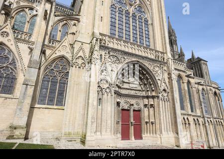 Bayeux Kathedrale, auch bekannt als, Kathedrale unserer Lieben Frau von Bayeux, Notre Dame de Bayeux, ist,a,gotisch,römisch-katholisch,Kirche,gelegen,in,das,Zentrum,von,Bayeux.Bayeux,a,Stadt,Kommune,in,Calvados,Departement,in,Normandie,in,Nordwesteuropa,Tapeuten,die Heimat,Bayeau,die Heimat,der Westeuropa,die Heimat,die Heimat,der Bayqueum,die Heimat,der Westeuropa,die,die,die Tapeten,die,die,die,die,die,die Buchten,die Heimat,die Heimat,die Westeuropa,die Buchten,die,die Tapten,die, Stockfoto