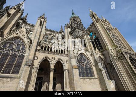 Bayeux Kathedrale, auch bekannt als, Kathedrale unserer Lieben Frau von Bayeux, Notre Dame de Bayeux, ist,a,gotisch,römisch-katholisch,Kirche,gelegen,in,das,Zentrum,von,Bayeux.Bayeux,a,Stadt,Kommune,in,Calvados,Departement,in,Normandie,in,Nordwesteuropa,Tapeuten,die Heimat,Bayeau,die Heimat,der Westeuropa,die Heimat,die Heimat,der Bayqueum,die Heimat,der Westeuropa,die,die,die Tapeten,die,die,die,die,die,die Buchten,die Heimat,die Heimat,die Westeuropa,die Buchten,die,die Tapten,die, Stockfoto