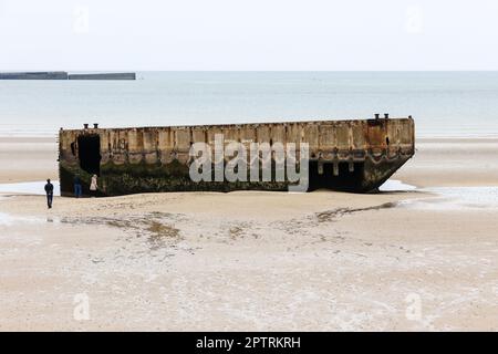 Operation Mulberry,Mulberry,künstlich,tragbar,Hafen,Hafen,Überreste,von,WW II,Zweiter Weltkrieg,Strand,AT,Gold Beach,Arromanches,Arromanches-les-Bains,Normandie,Frankreich,Französisch,Europa,Europa,Calvados,Department,Normandie,Frankreich,Französisch,Europa,Europa,Europa,Normandie,Europa, Stockfoto