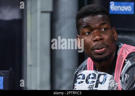 Mailand, Italien. 26. April 2023. Paul Pogba vom FC Juventus schaut beim Coppa Italia 2022/23 Semi Final 2. Leg Fußballspiel zwischen dem FC Internazionale und dem FC Juventus im Giuseppe Meazza Stadium nach. Endstand: Inter 1:0 Juventus. Kredit: SOPA Images Limited/Alamy Live News Stockfoto