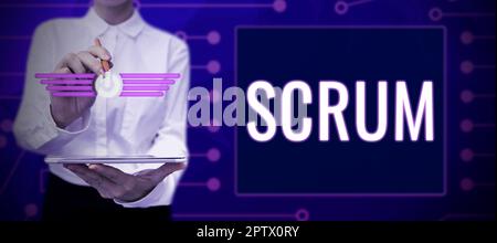 Text mit Inspiration Scrum, Konzept, das Handschrift im Unterschied zu gedruckten Figuren des Spiels bedeutet Stockfoto