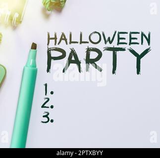 Handschrifttext Halloween Party, Internetkonzept am Vorabend des westlichen christlichen Festes des Allerheiligen Tages Stockfoto