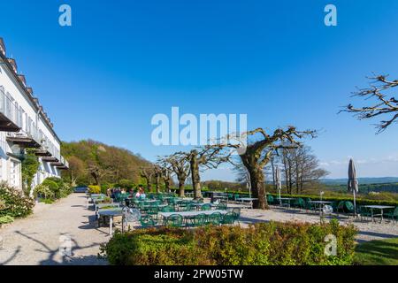 Tulbing: Hill Tulbingerkogel, Restaurant in Wienerwald, Wienerwald, Niederösterreich, Niederösterreich, Österreich Stockfoto