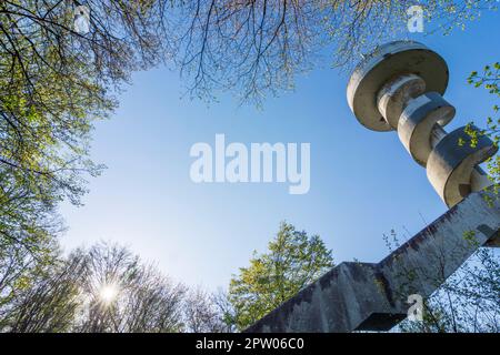 Tulbing: Hügel Tulbingerkogel, Aussichtsturm Leopold-Figl-Warte in Wienerwald, Wienerwald, Niederösterreich, Niederösterreich, Österreich Stockfoto