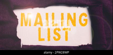 Unterschreiben Sie mit der Anzeige einer Mailing-Liste, einer konzeptionellen Fotoliste von Personen, die eine regelmäßige Mailing-Verteilung abonnieren Stockfoto