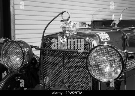 Sparkford.Somerset.United Kingdom.März 26. 2023.Im Haynes Motor Museum in Somerset wird Ein 1930er MG K-Sportwagen aus Mille Miglia ausgestellt Stockfoto