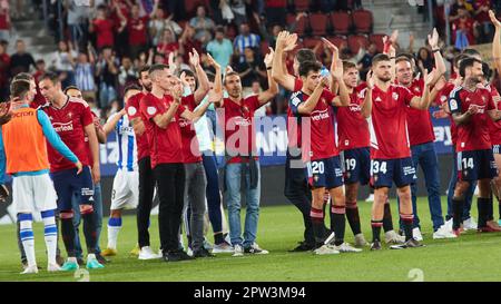 Pamplona, Spanien. 28. April 2023. Sport. Fußball. Tribut an die Osasuna-Spieler, die im Finale der Copa del Rey 2005 mitgespielt haben. Kredit: Inigo Alzugaray/Alamy Live News Stockfoto