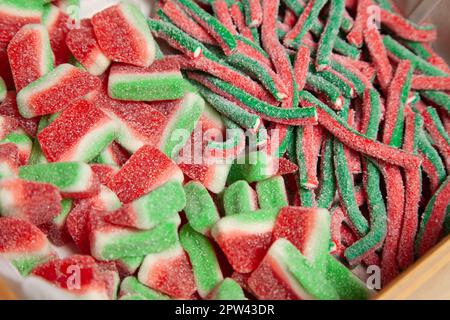 Gesellschaftliche Veranstaltung; Individuelle Präsentation Von Süßigkeiten Und Desserts Für Partygäste Stockfoto