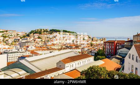 Malerischer Blick auf Lissabon, Portugal und St. George Castle Stockfoto