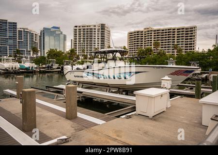 Sarasota, Florida, USA - 24. April 2023: Freedom Boat Club - Sarasota Marina Jack in Sarasota, Florida Stockfoto