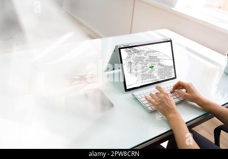 Katasterübersicht Auf Dem Bildschirm Business Laptop Stockfoto