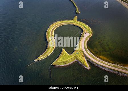 Niederlande, Zewolde, künstliche Insel, entworfen in der Form einer Tulpe. Luftaufnahme. Stockfoto