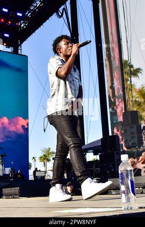 Indio, Kalifornien, 28. April 2023 - BRELAND tritt auf der Bühne des Stagecoach Country Music Festivals auf. Foto: Ken Howard/Alamy Live News Stockfoto