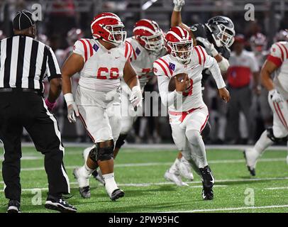 25. Oktober 2019 Bellflower, CA. Top Prep Quarterback Prospect Bryce Young #9 von Hook Dei in Aktion vs. St. John Bosco. Hook dei Monarchs gegen St. John Bosco Braves. Louis Lopez/Modern Exposure/Cal Sport Media. Stockfoto